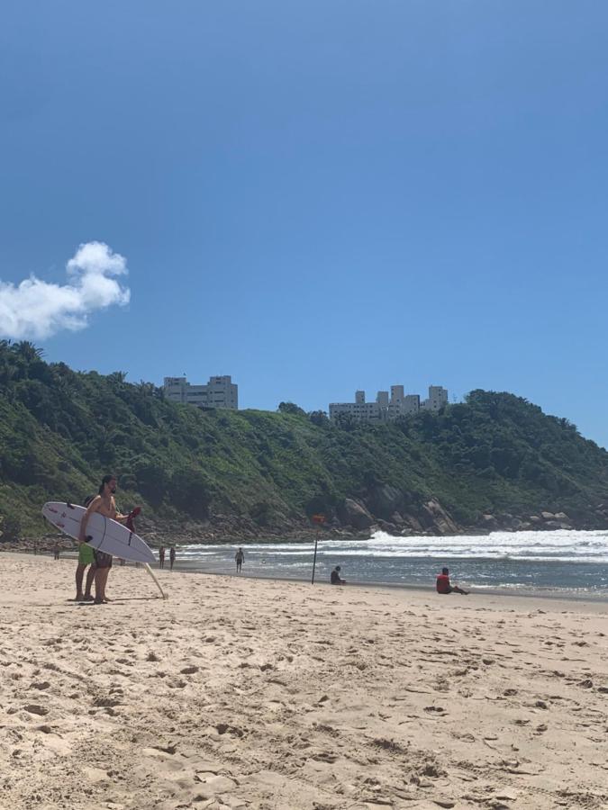 גוארויה Lindo Apto Com Piscina A 150M Da Praia Do Tombo מראה חיצוני תמונה