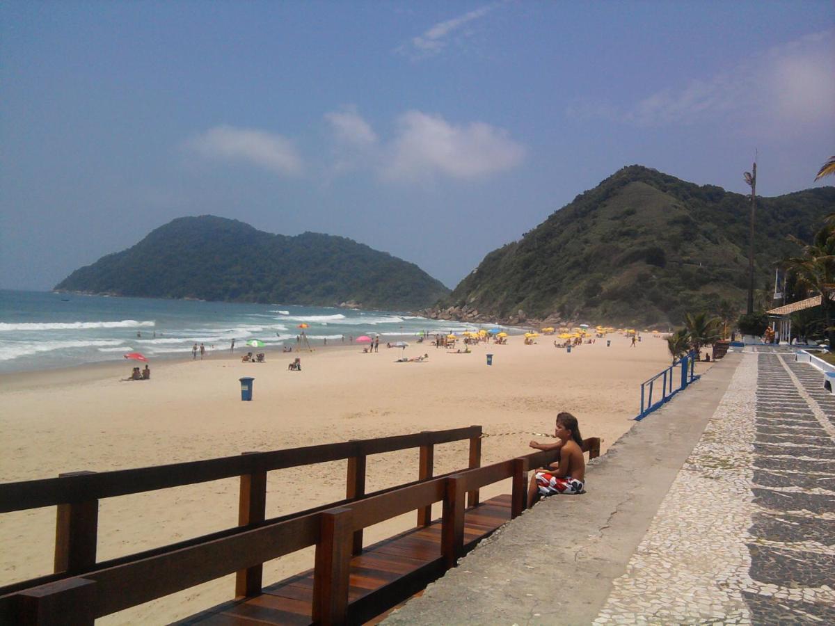 גוארויה Lindo Apto Com Piscina A 150M Da Praia Do Tombo מראה חיצוני תמונה